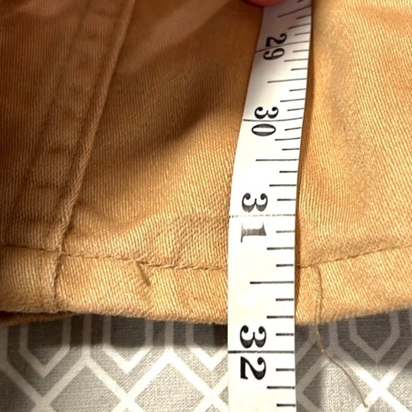 🎉HP🎉VTG Levi’s,Mid-Rise,Flared Leg, Excellent Condition,Absolutely Amazing Fit - Picture 13 of 15